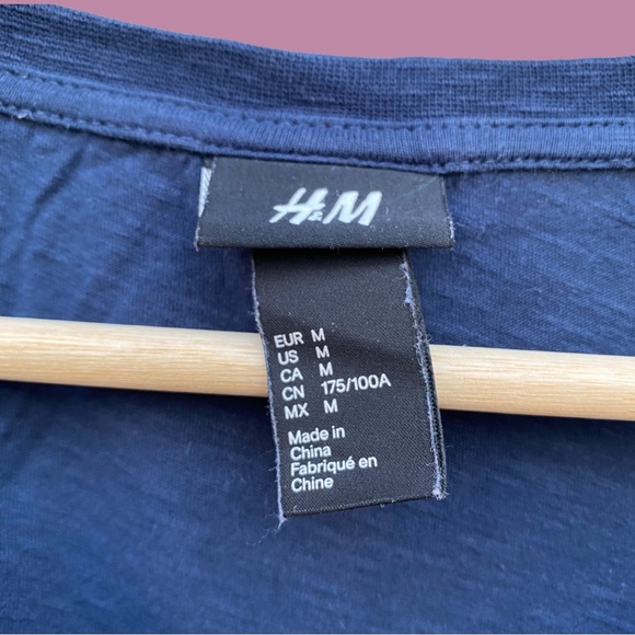 navy blue graphic tee - Picture 3 of 8